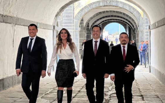 Veracruz se transforma con el talento y aporte de las mujeres y hombres de ciencia: Gómez Cazarín