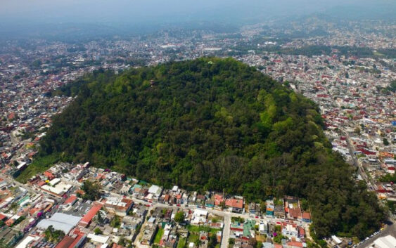 Ricardo Ahued recupera el “Parque Ecológico Macuiltépetl” para Xalapa.