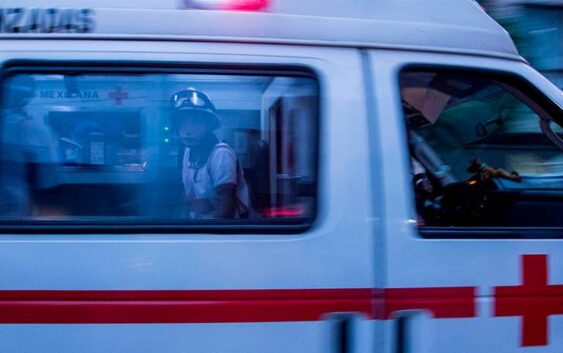 Aparatoso accidente en Poza Rica deja a una persona lesionada; presunto responsable escapó