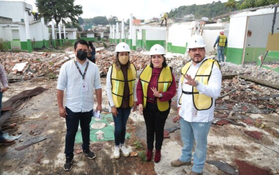Zenyazen supervisó y entregó obras escolares por más de 15 mpd en Xalapa