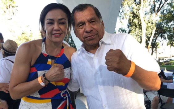 DONARA CNAP AC ESTATUA DE CAMPEONA MUNDILA JACKIE NAVA AL SALON DE LA FAMA DEL DEPORTE