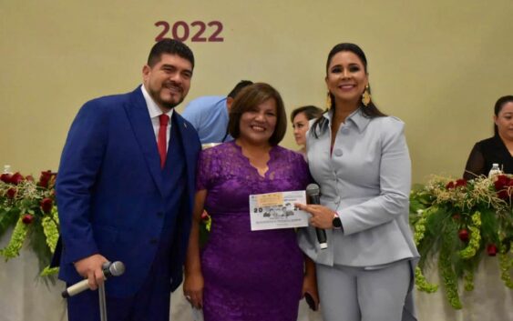 Zenyazen Escobar reconoce labor de trabajadores administrativos de la SEV, en el Día del Empleado