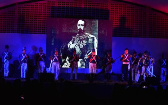 Efectúan la representación de “La heroica Cosoleacaque”