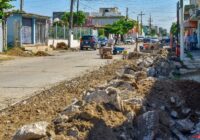 Reconstruyen drenaje y pavimento dañado en la avenida Quevedo