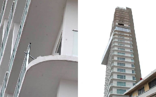 Se cae a pedazos la ilegal “Torre Centro” en Veracruz Puerto