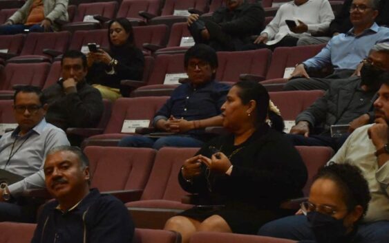 Zenyazen Escobar reitera compromiso de pago a secretarios de sindicatos magisteriales