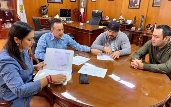Cuitláhuac García logra pago de incremento salarial a trabajadores educativos estatales: Zenyazen