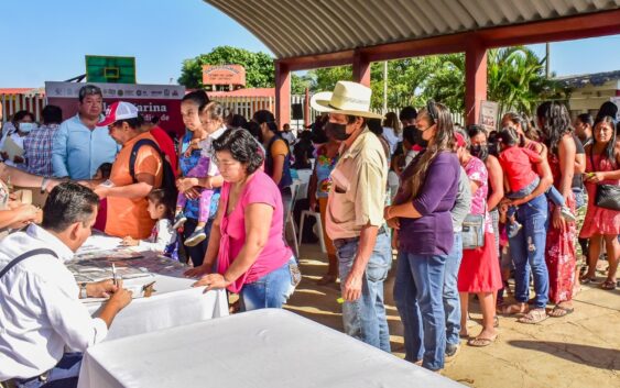 Suman Ayuntamiento y Marina por la salud de habitantes de comunidades de Coatzacoalcos