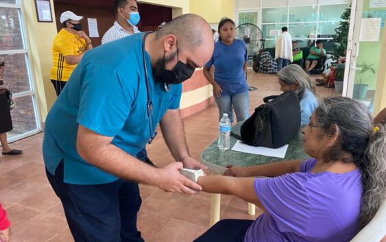 Coatzacoalcos activa albergue para apoyar a damnificados por fuga de amoníaco