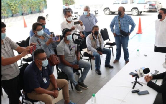 Ofrece IMSS Veracruz Sur Seguridad Social a periodistas independientes