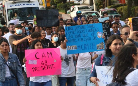 Marchan personas sordas para exigir al gobierno estatal impulsar programas de inclusión para ser incorporados a la sociedad