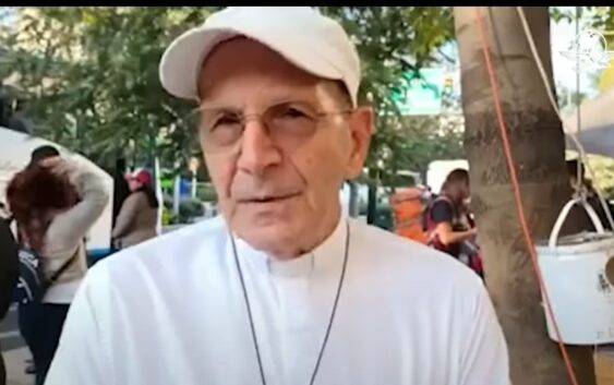 “No son acarreados, solo no tenían los medios para venir”, dice padre Solalinde sobre asistentes a la marcha