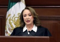 Presentan denuncia contra Ministra Yasmín Esquivel