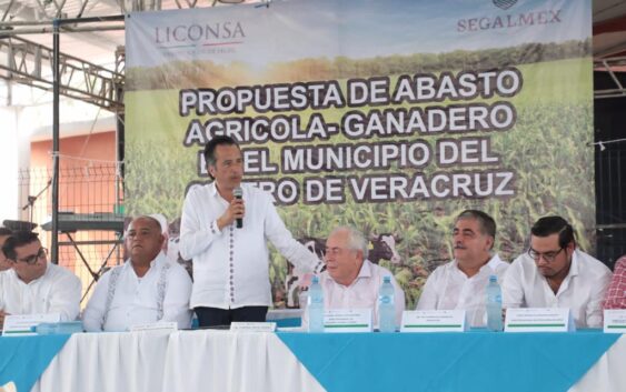 Veracruz tiene capacidad de asegurar la producción de leche que el país requiere: Gobernador