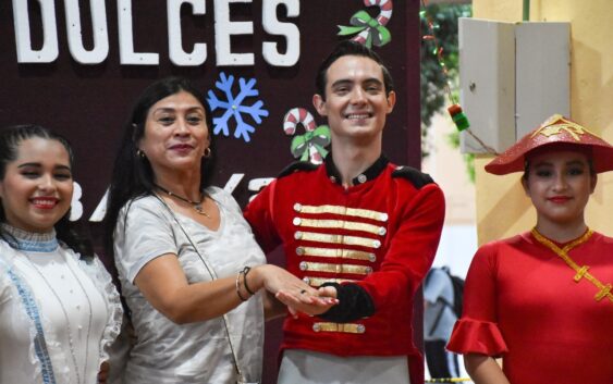 Disfrutan porteños de la “Fiesta de los Dulces” y apoyan a emprendedores