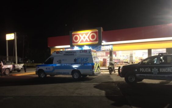 En violento asalto, matan a empleado de un OXXO en Álamo