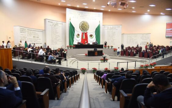 Participaciones a municipios en 2023 como en 2022, avala Congreso