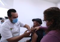 Inicia 2023 con jornada de vacunación contra la COVID-19 en más de 63 municipios
