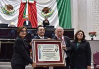 Entrega Congreso al Dr. Manuel Gómez la medalla Adolfo Ruiz Cortines 2022