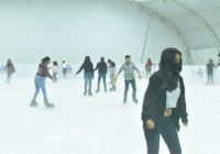 Todo un éxito la pista de hielo en Cosoleacaque.