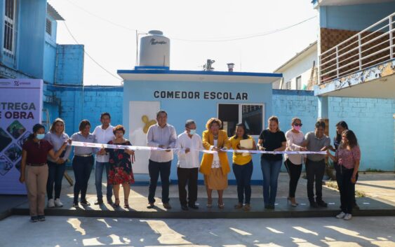 Inaugura Gobierno de Nanchital Comedor Escolar en la Artículo 123