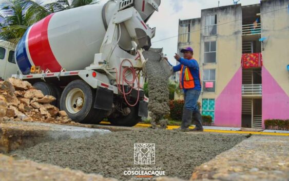 MEJORAMOS LAS CALLES DEL FRACCIONAMIENTO “LOS MANGOS”