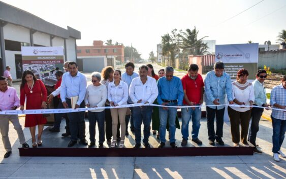 Inaugura Cruz Malpica pavimentación y rehabilitación de drenaje en la colonia Puerto México