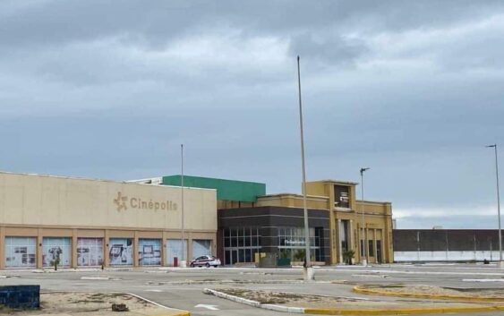 Se va GNC último negocio que quedaba en plaza Patio de Coatzacoalcos