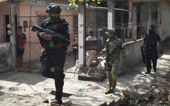 VIOLENTO ASALTO A CASA DE EMPEÑO DESATA OPERATIVO EN PLAYA LINDA Y ASTILLEROS; RECUPERAN VEHÍCULO ROBADO EN ATRACO