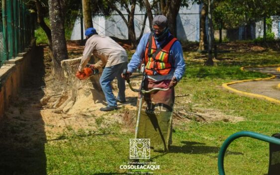 Realizan limpieza de parque en fraccionamiento las Arboledas