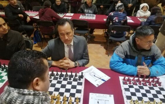 Arranca 1er. Torneo de Ajedrez por Equipos del Festival Deportivo Interdependencias en Xalapa