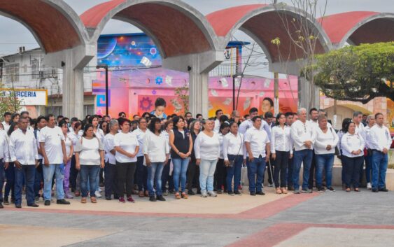 CONMEMORAN EL 217° ANIVERSARIO DEL NATALICIO DE BENITO JUÁREZ EN COSOLEACAQUE