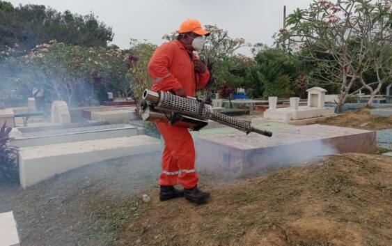 FUMIGACIÓN EN PANTEÓN DE COACOTLA