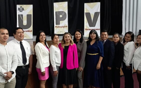 Egresados reciben certificados de Maestrías de la UPV de la Generación 2021-2022