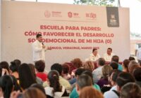 Zenyazen Escobar inicia “Escuela para Padres” sobre desarrollo socioemocional