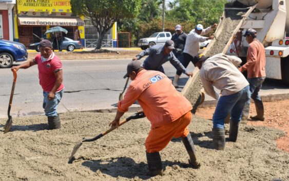 BACHEO EN BOULEVARD INSTITUTO TECNOLÓGICO