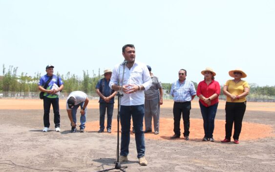 TRIUNFA CARBONEROS DE COSOLEACAQUE SEGUNDO PARTIDO DE BÉISBOL