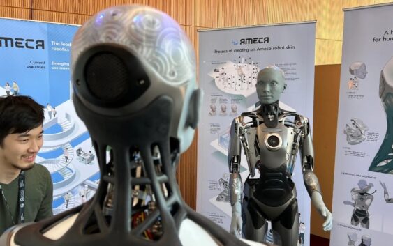 Robots humanoides predicen que en pocos años se generalizará su presencia