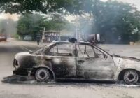 Integrantes de FDOMEZ incendian vehículos en Tantoyuca en protesta por asesinato de compañero