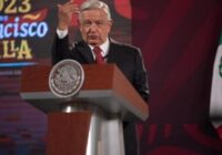 “Eso sí calienta”: AMLO sobre críticas de Calderón a estrategia de abrazos a la delincuencia