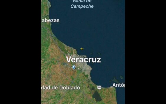 Se estrella en el mar avión que despegó de Veracruz hacía Toluca