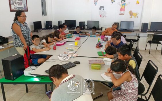 Decenas de niños aprovechan cursos de verano en Bibliotecas de Coatzacoalcos