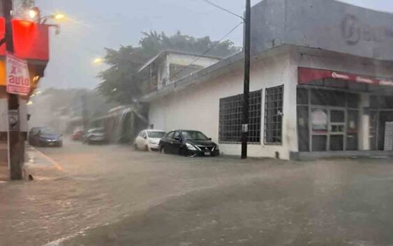 LLEGA OTRA ONDA TROPICAL AL SUR DE VERACRUZ… Se intensificarán lluvias el próximo viernes y sábado