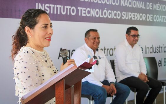 Fortalece Tania Cruz Santos Reunión TecNM-CIIT