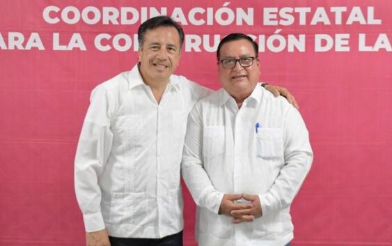 Reconoce Cuitláhuac García a Noé Castillo por su compromiso con la modernidad de Agua Dulce