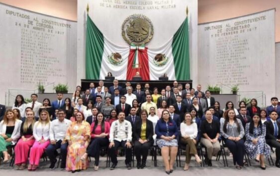 Jóvenes al Congreso.Parlamento Veracruz.