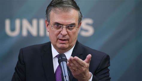 17% cree que MC debe tomar candidatura de Ebrard