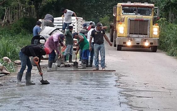 Salvar la carretera, valiente respuesta del pueblo de Uxpanapa.