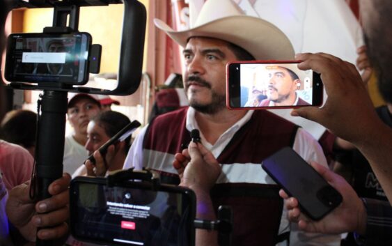 Zenyazen Escobar García deja huella en su gira por el norte del estado