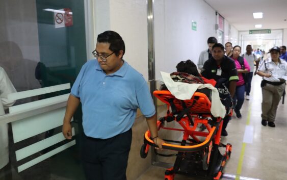 Realiza IMSS Veracruz Sur cuarto traslado de paciente con complicaciones por dengue